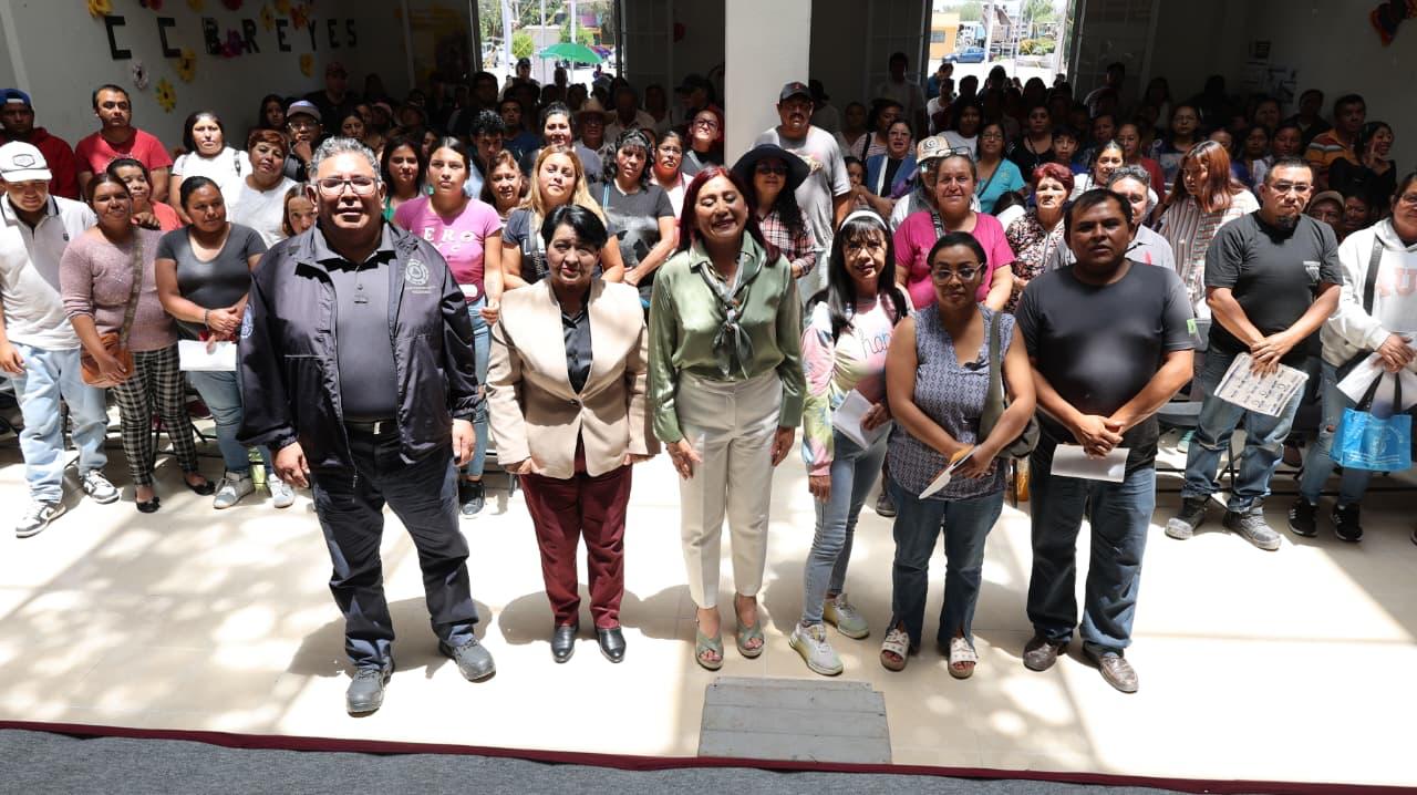 ALCALDESA ROSI WONG ENTREGA APOYOS A 142 FAMILIAS AFECTADAS POR LLUVIAS E INCENDIOS; REAFIRMA COMPROMISO CON EL PUEBLO TECAMAQUENSE