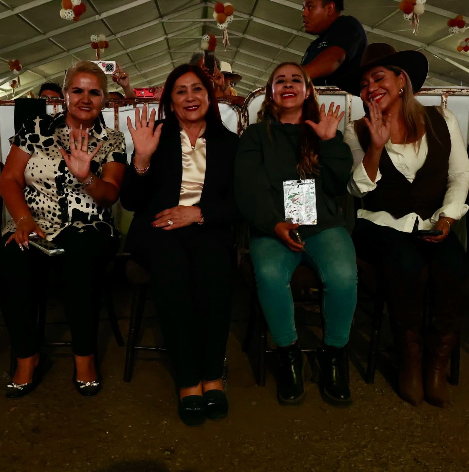 GOBIERNO DE LA PRESIDENTA MUNICIPAL ROSI WONG RECONOCE EL INCANSABLE TRABAJO DEL MAGISTERIO TECAMAQUENSE EL DÍA DEL MAESTRO