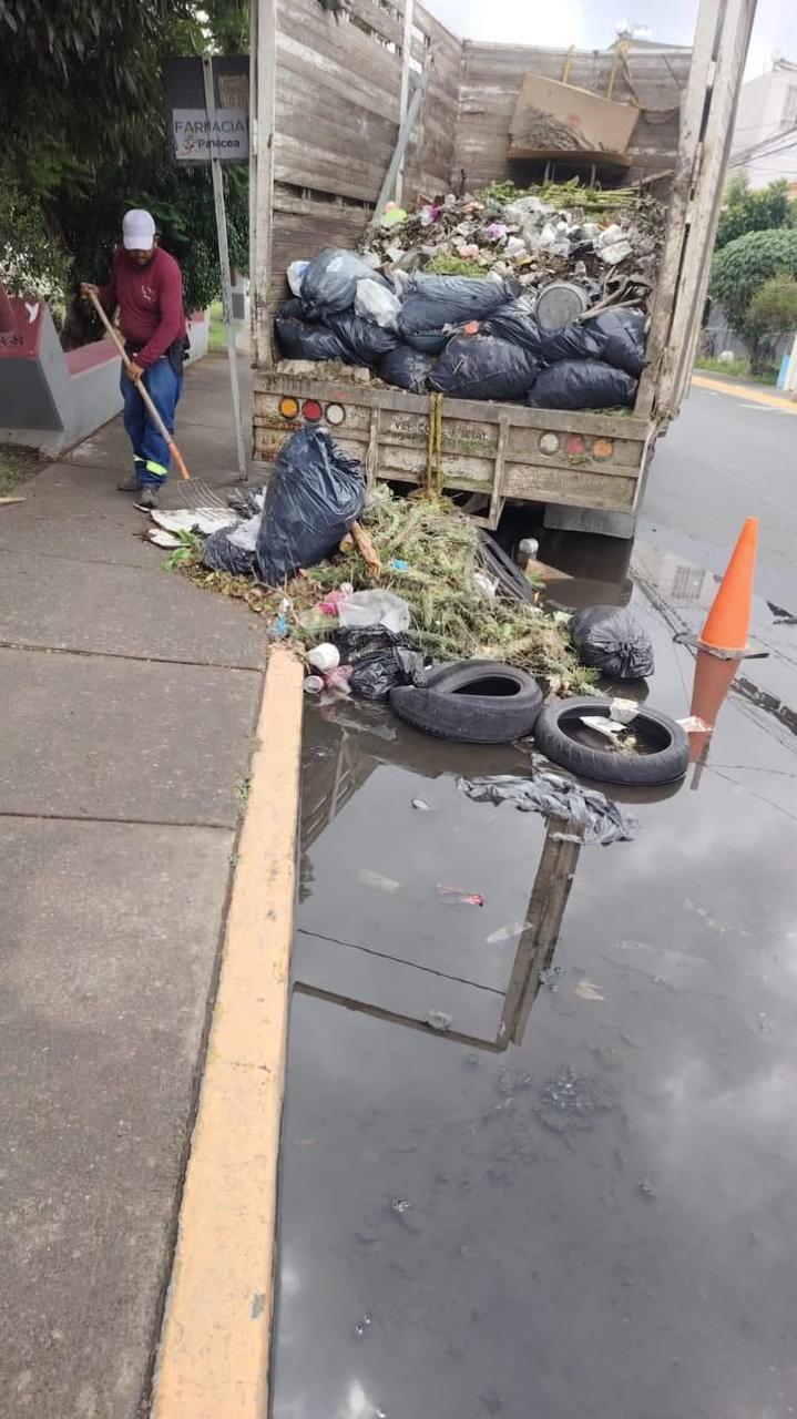 GOBIERNO MUNICIPAL DE TECÁMAC RECOMIENDA NO TIRAR BASURA EN LA CALLE PARA PREVENIR INUNDACIONES